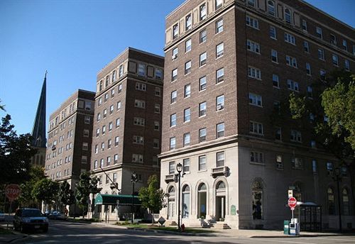 The Astor Hotel Milwaukee Exterior photo